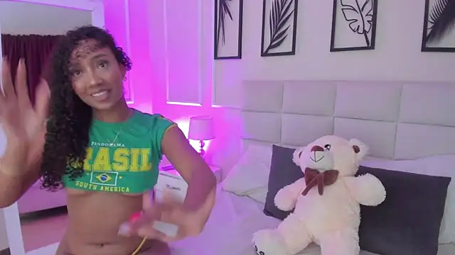 Snapshot of Amber__Sanchez chatting on 02-28-25, 03:26 Amber Sanchez online show from 02-28-25, 03:26