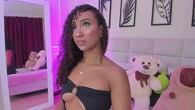 Snapshot of Amber__Sanchez chatting on 03-03-25, 04:36 Amber Sanchez online show from 03-03-25, 04:36