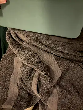 Snapshot of Dan8736 chatting on 10-16-25, 05:14 Dan8736 online show from 10-16-25, 05:14