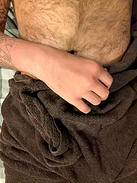 Snapshot of Dan8736 chatting on 10-31-25, 07:48 Dan8736 online show from 10-31-25, 07:48