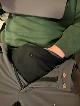 Snapshot of Dan8736 chatting on 11-01-25, 10:34 Dan8736 online show from 11-01-25, 10:34