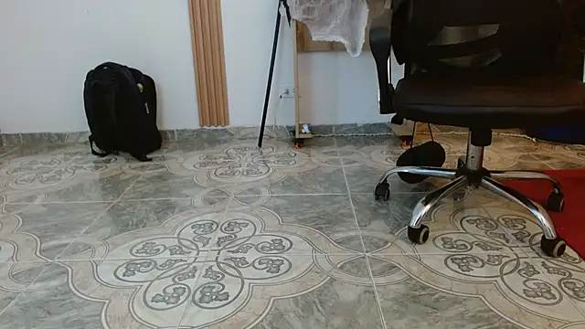 Reiko 85  online show from 10-08-25, 02:47