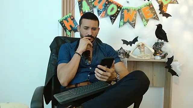 Reiko 85  online show from 10-10-25, 02:49