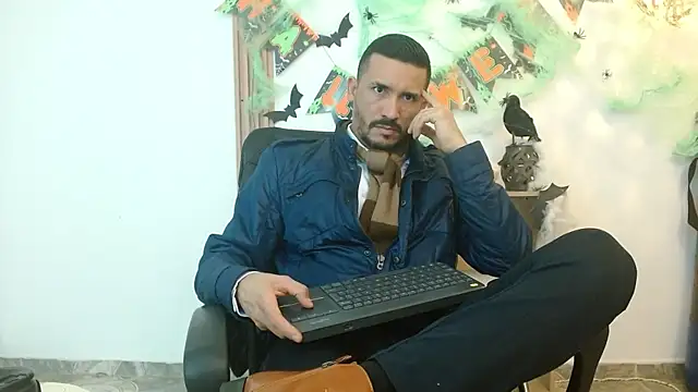 Reiko 85  online show from 10-18-25, 07:47