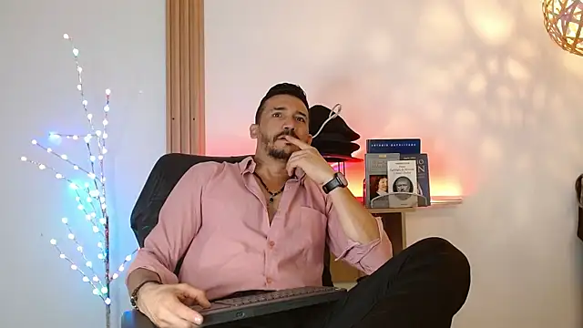 Reiko 85  online show from 01-08-26, 02:30