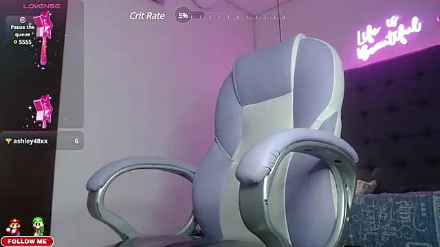 Dyla n18 online show from 01-21-25, 02:22