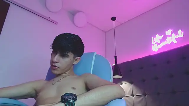 Dyla n18 online show from 02-05-25, 01:26