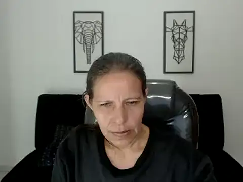 Milf karlye online show from 01-14-25, 06:13