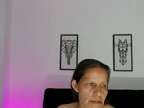 Milf karlye online show from 02-04-25, 09:49