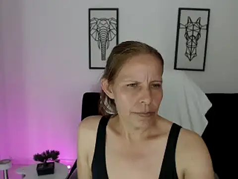 Milf karlye online show from 02-13-25, 04:54