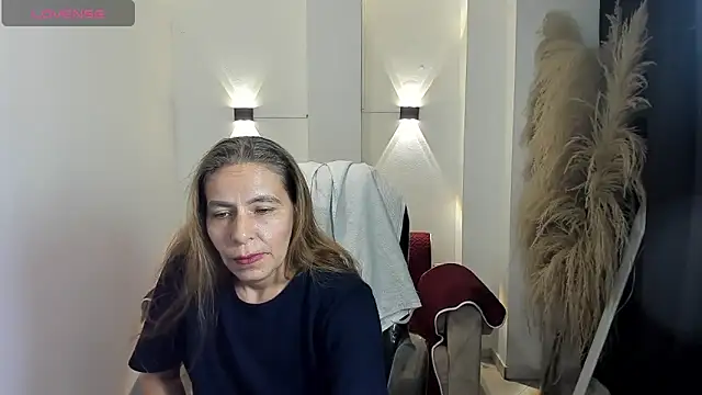 Milf karlye online show from 06-19-26, 02:49