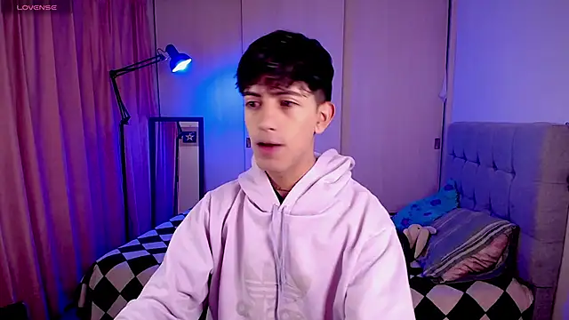 teobowny  online show from 01-19-25, 03:42