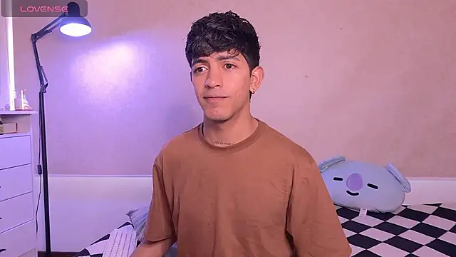 Snapshot of teobowny_ chatting on 02-26-26, 08:30 teobowny online show from 02-26-26, 08:30