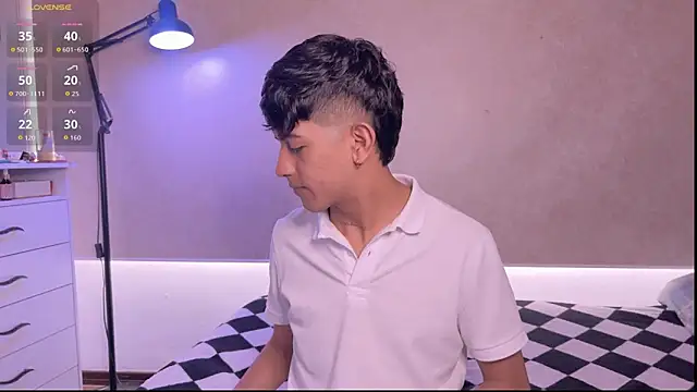 Snapshot of teobowny_ chatting on 03-05-26, 07:10 teobowny online show from 03-05-26, 07:10