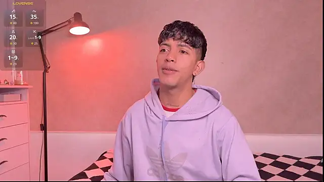 Snapshot of teobowny_ chatting on 03-09-26, 10:47 teobowny online show from 03-09-26, 10:47