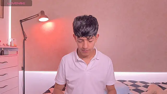 Snapshot of teobowny_ chatting on 03-21-26, 08:23 teobowny online show from 03-21-26, 08:23