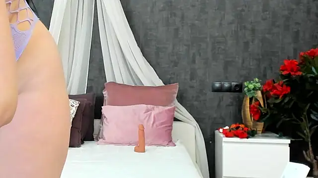 Snapshot of miss_sophieX chatting on 02-24-25, 04:27 miss sophieX online show from 02-24-25, 04:27