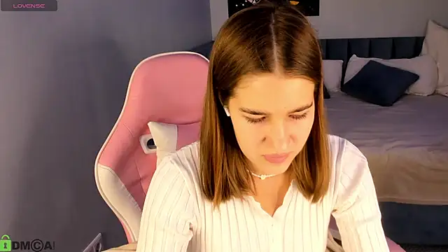 Jennifer Wadee online show from 02-06-26, 11:41