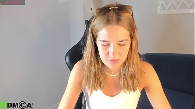 Jennifer Wadee online show from 06-09-26, 10:21
