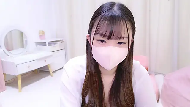 Snapshot of MAIKA_pyon chatting on 01-31-25, 10:52 MAIKA pyon online show from 01-31-25, 10:52