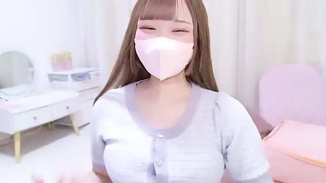 Snapshot of MAIKA_pyon chatting on 09-21-25, 08:21 MAIKA pyon online show from 09-21-25, 08:21