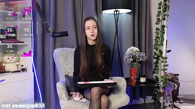 Anal Girl  online show from 03-04-26, 04:46