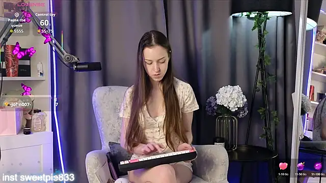 Anal Girl  online show from 05-11-26, 07:00
