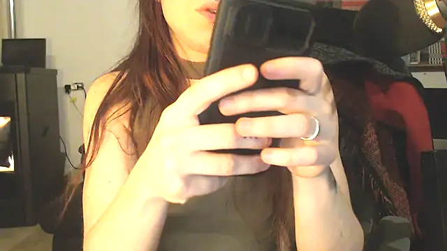 complicata mente online show from 03-19-25, 06:01