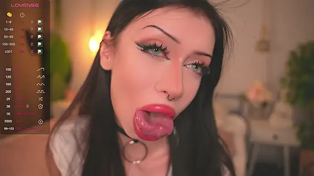 Devilsss toy online show from 10-12-25, 03:44