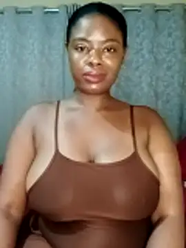 Snapshot of Luciouslips00 chatting on 11-09-25, 07:01 Luciouslips00 online show from 11-09-25, 07:01