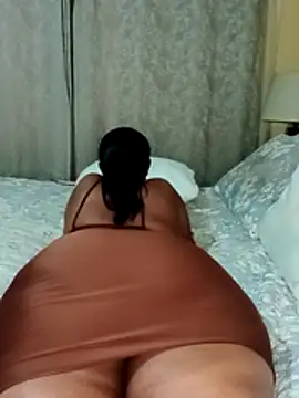 Snapshot of Luciouslips00 chatting on 11-23-25, 07:13 Luciouslips00 online show from 11-23-25, 07:13