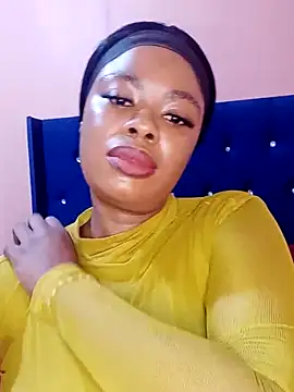 Snapshot of Luciouslips00 chatting on 02-07-26, 03:05 Luciouslips00 online show from 02-07-26, 03:05