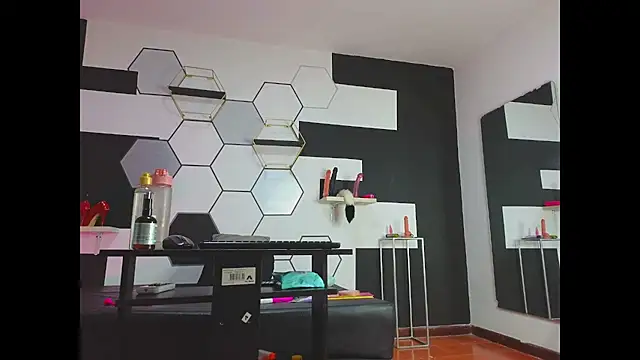 haileycat online show from 01-06-25, 12:05