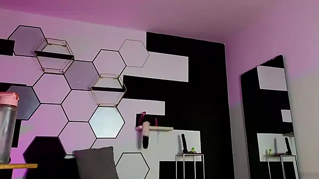 haileycat online show from 01-07-25, 05:54