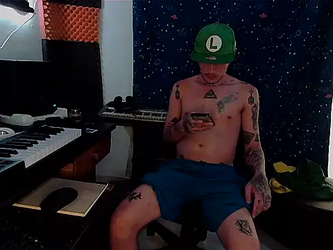 Snapshot of patrik_tattoo_ chatting on 02-13-25, 08:03 patrik tattoo online show from 02-13-25, 08:03