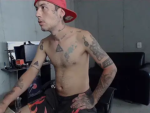 Snapshot of patrik_tattoo_ chatting on 03-23-26, 05:28 patrik tattoo online show from 03-23-26, 05:28