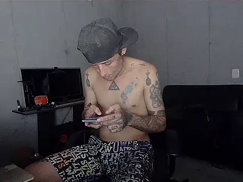 patrik tattoo  online show from 04-02-26, 05:49