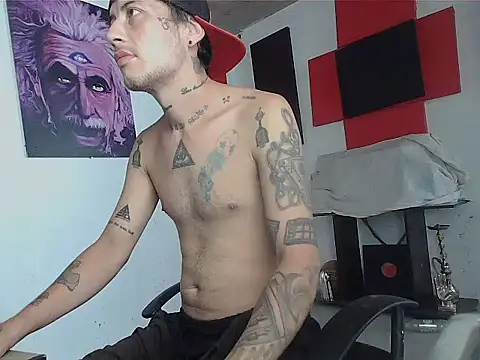 patrik tattoo  online show from 05-20-26, 04:02