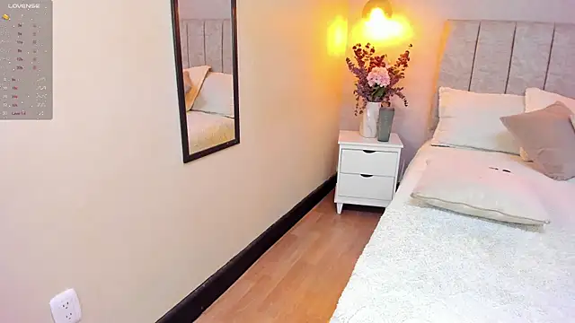 tutu milf online show from 03-04-25, 07:11