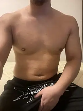 YU-KI00 online show from 12-14-25, 06:08