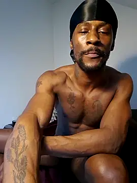 Snapshot of chocolateman chatting on 01-22-25, 11:45 chocolateman online show from 01-22-25, 11:45