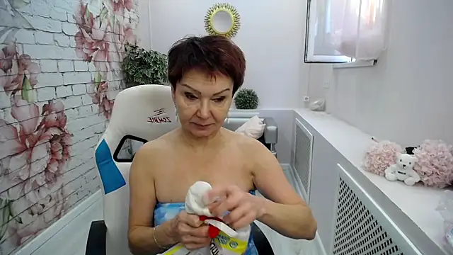 Cutie Asya online show from 10-22-25, 04:24