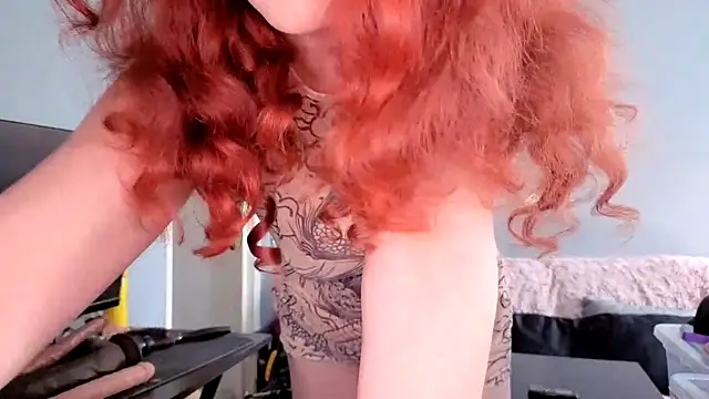 ENGLISHEMILY 69 online show from 09-15-25, 09:42