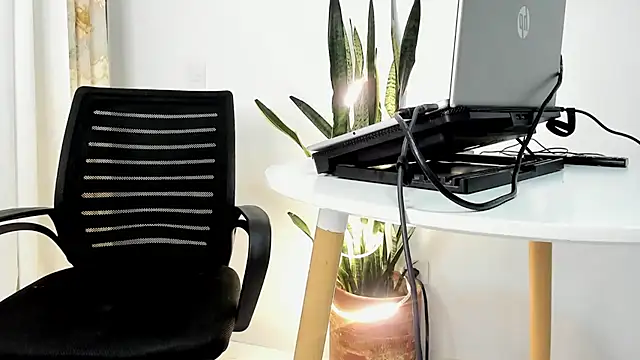 JuanDiegoKing online show from 11-25-25, 12:54