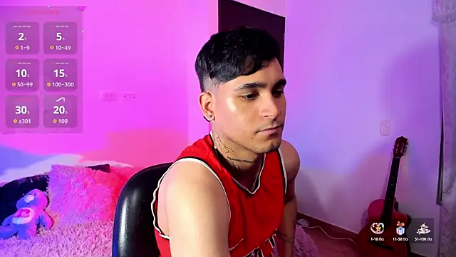 Snapshot of christianwang chatting on 11-19-25, 01:05 christianwang online show from 11-19-25, 01:05