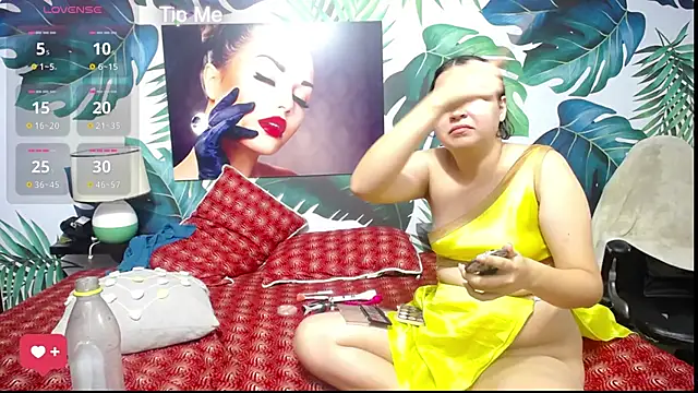 Snapshot of hushaima chatting on 12-29-24, 06:35 hushaima online show from 12-29-24, 06:35