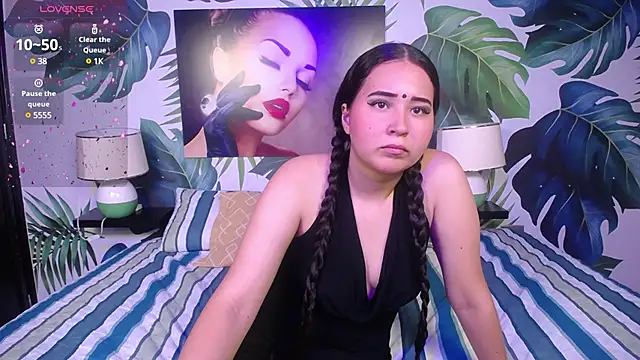 Snapshot of hushaima chatting on 01-14-25, 07:00 hushaima online show from 01-14-25, 07:00