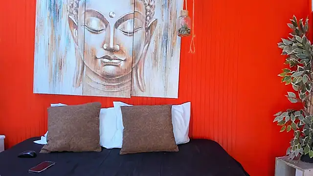 grace miller03 online show from 10-29-25, 07:48