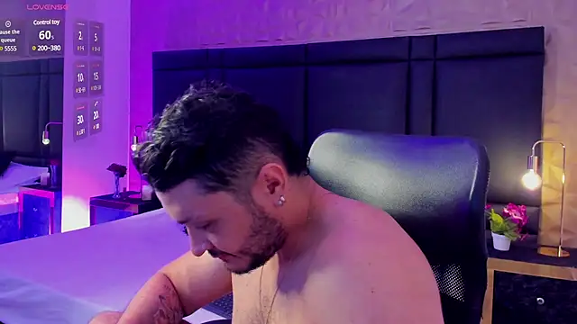 JossAckland online show from 02-08-25, 02:49