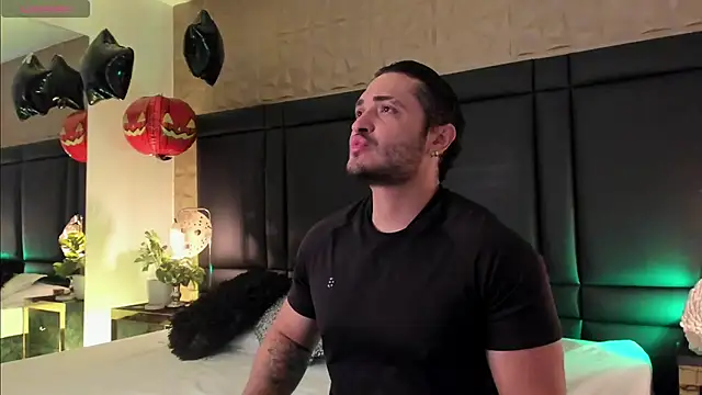 JossAckland online show from 10-18-25, 08:09